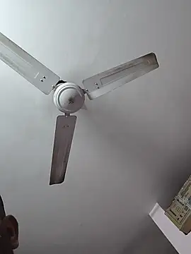 Snapshot of L9vefromAkhil chatting on February 25, 4:05 pm L9vefromAkhil online show from February 25, 4:05 pm