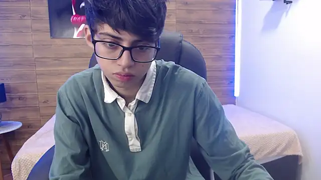 jhoellx online show from February 14, 2:12 pm