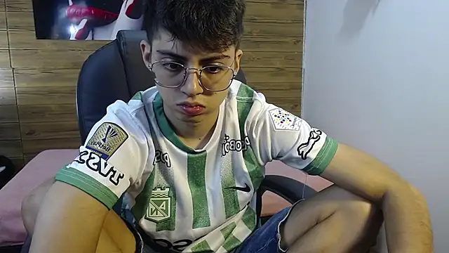 jhoellx online show from September 22, 7:27 pm