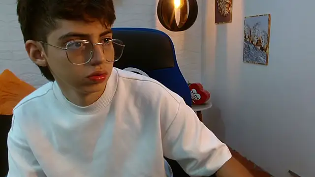 jhoellx online show from September 28, 12:32 pm