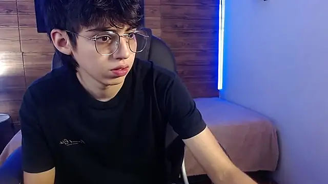 jhoellx online show from November 11, 7:47 pm