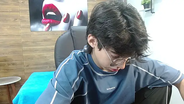 jhoellx online show from December 14, 12:43 pm