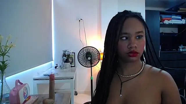 Snapshot of diabla_sexyboobs chatting on April 11, 9:08 pm diabla sexyboobs online show from April 11, 9:08 pm