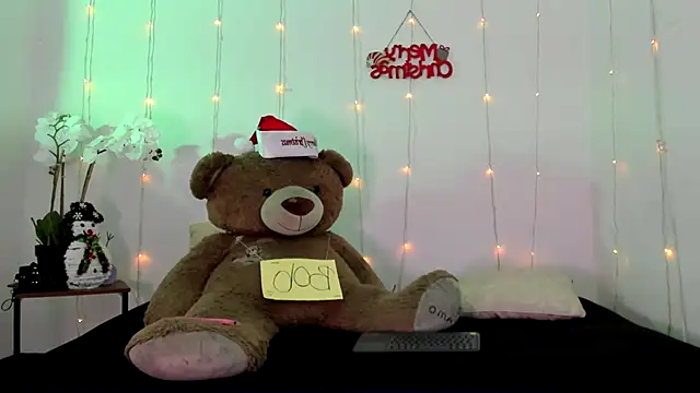 kendal scott1 online show from December 3, 6:38 pm