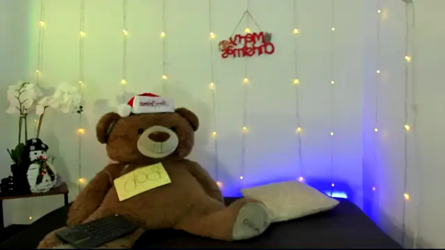 kendal scott1 online show from December 5, 7:17 pm