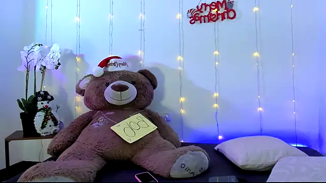 kendal scott1 online show from December 10, 10:37 pm