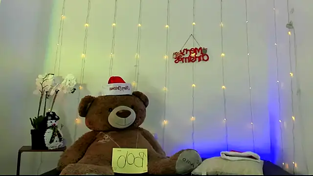 kendal scott1 online show from December 12, 8:21 pm