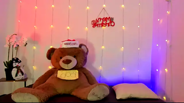 kendal scott1 online show from December 16, 10:24 pm