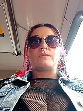 sophie banger online show from June 7, 6:11 pm