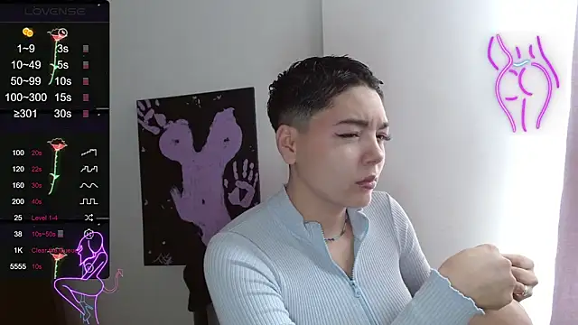 Snapshot of TRIXIE_TANG28 chatting on March 8, 7:31 pm TRIXIE TANG28 online show from March 8, 7:31 pm