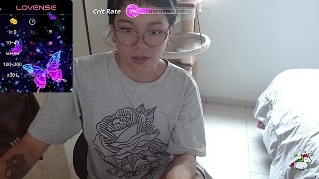 Snapshot of TRIXIE_TANG28 chatting on October 9, 3:10 pm TRIXIE TANG28 online show from October 9, 3:10 pm