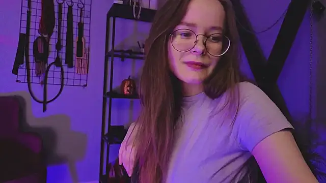 Snapshot of CassieCool chatting on October 19, 12:28 pm CassieCool online show from October 19, 12:28 pm