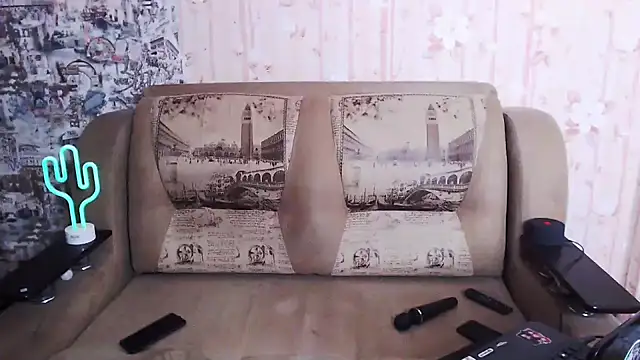 Snapshot of Miya_Wey_ chatting on October 16, 5:58 pm Miya Wey online show from October 16, 5:58 pm