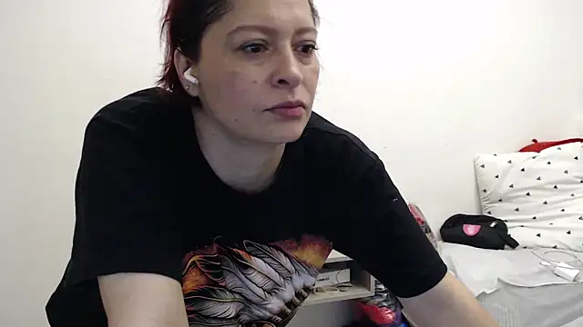 eva twiss online show from May 31, 7:15 pm