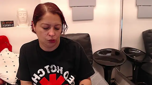 eva twiss online show from June 9, 11:33 am