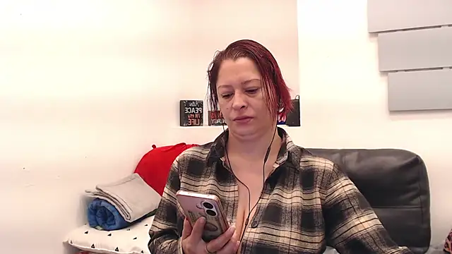 eva twiss online show from June 16, 1:03 pm