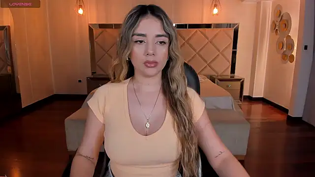 ChloePreston  online show from January 19, 10:39 am