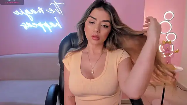 ChloePreston  online show from March 11, 10:40 am