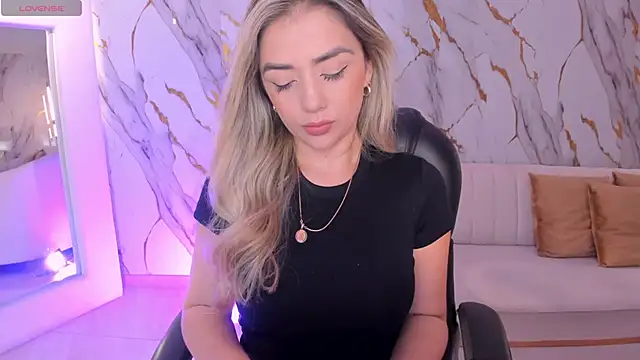 ChloePreston  online show from February 11, 11:15 am