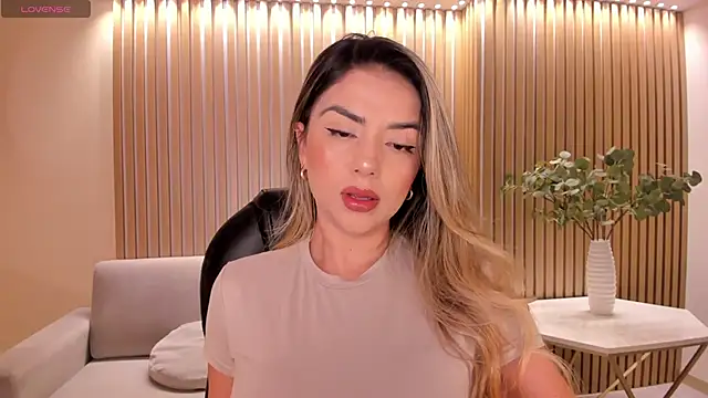 ChloePreston  online show from June 12, 11:09 am