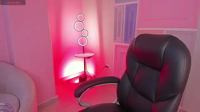 ChloePreston  online show from July 6, 12:02 pm