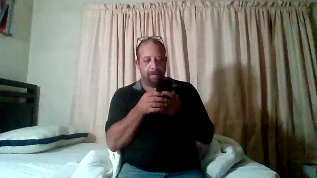 Exhibitionist040577 online show from November 14, 3:05 am