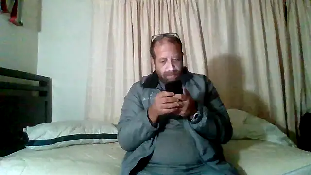 Exhibitionist040577 online show from November 27, 8:16 am