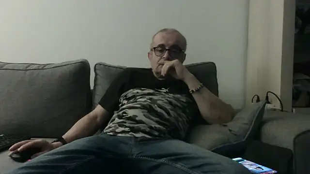 Bretoncool online show from March 7, 6:49 pm