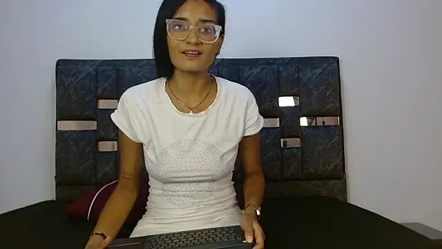 valentina lov online show from September 9, 12:05 pm