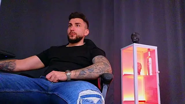 MightyAaron66 online show from January 29, 6:50 pm
