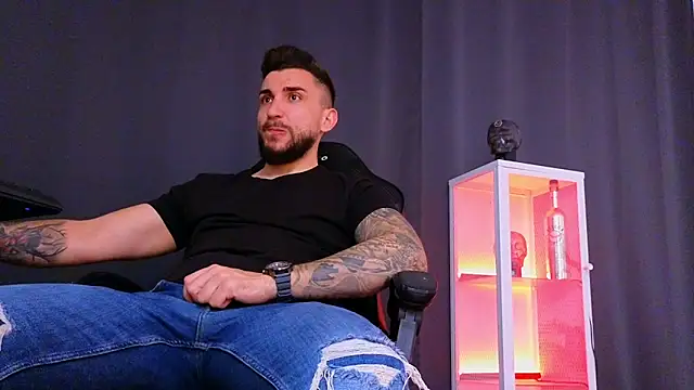 MightyAaron66 online show from January 30, 6:21 pm
