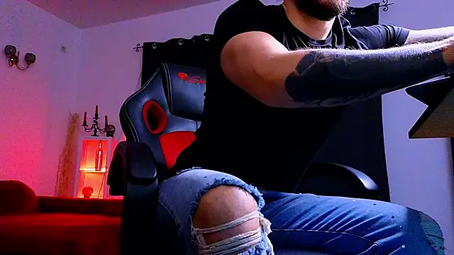 MightyAaron66 online show from October 20, 2:34 am