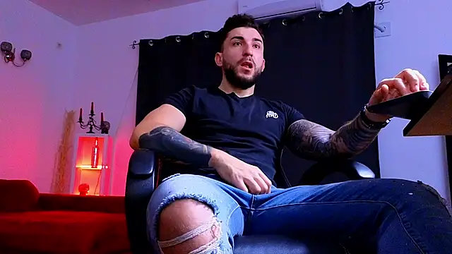 MightyAaron66 online show from November 30, 4:49 am