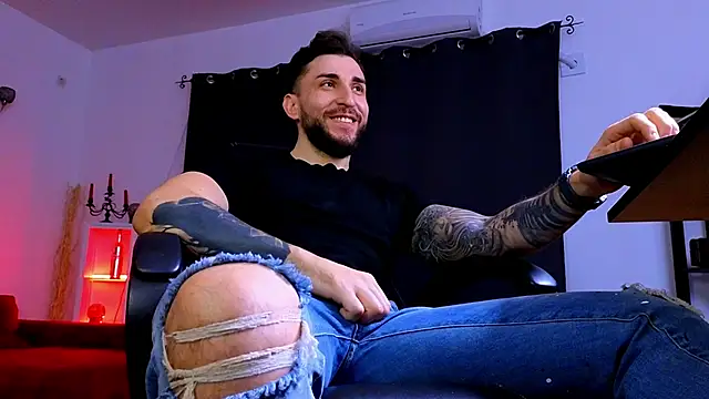 Snapshot of MightyAaron66 chatting on February 13, 3:30 pm MightyAaron66 online show from February 13, 3:30 pm