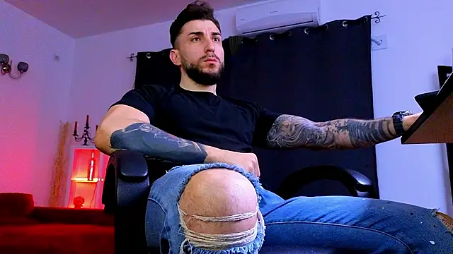 Snapshot of MightyAaron66 chatting on February 26, 3:38 am MightyAaron66 online show from February 26, 3:38 am