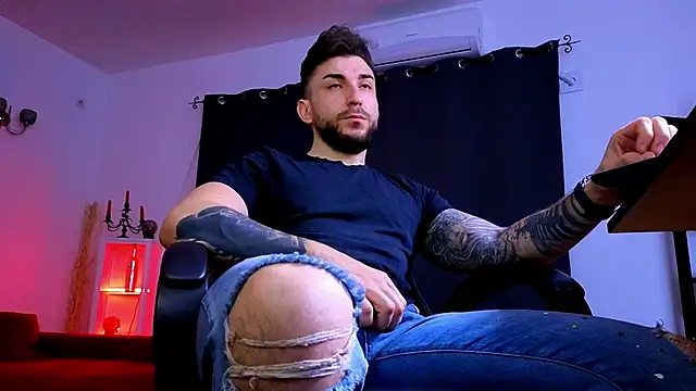 Snapshot of MightyAaron66 chatting on March 16, 3:45 am MightyAaron66 online show from March 16, 3:45 am