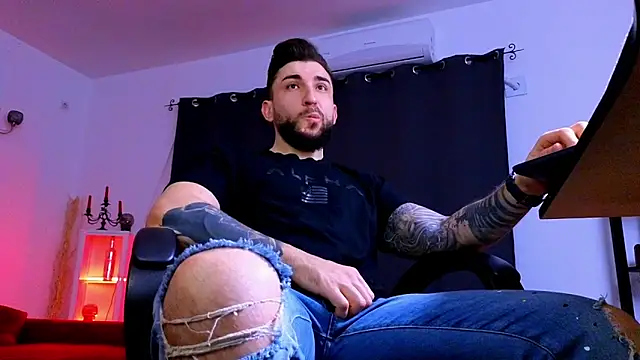 Snapshot of MightyAaron66 chatting on March 26, 3:34 am MightyAaron66 online show from March 26, 3:34 am