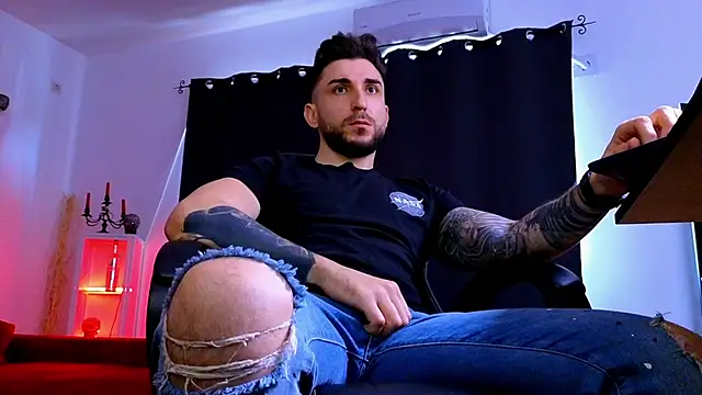 Snapshot of MightyAaron66 chatting on March 27, 8:26 am MightyAaron66 online show from March 27, 8:26 am