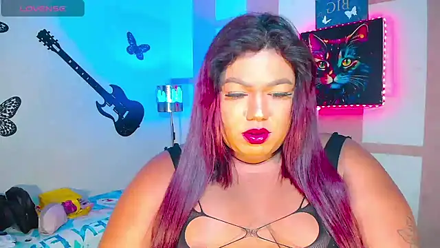 Snapshot of OpraxBellinda chatting on April 23, 1:40 am OpraxBellinda online show from April 23, 1:40 am
