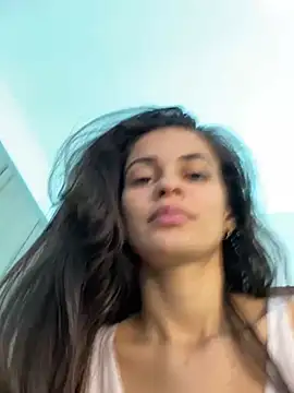 cuteluci  online show from December 20, 12:38 pm