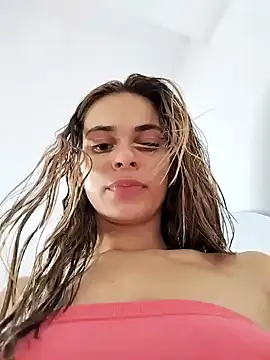 cuteluci  online show from December 30, 1:03 pm