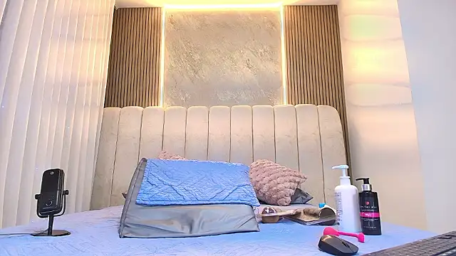 Snapshot of kata_hazel chatting on February 12, 7:20 pm kata hazel online show from February 12, 7:20 pm