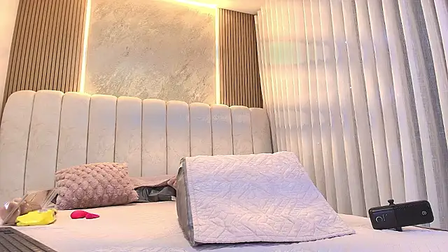 Snapshot of kata_hazel chatting on March 16, 7:18 pm kata hazel online show from March 16, 7:18 pm