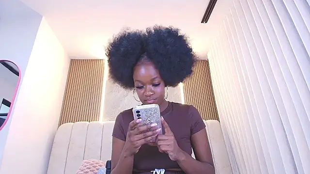 Snapshot of kata_hazel chatting on March 21, 7:17 pm kata hazel online show from March 21, 7:17 pm