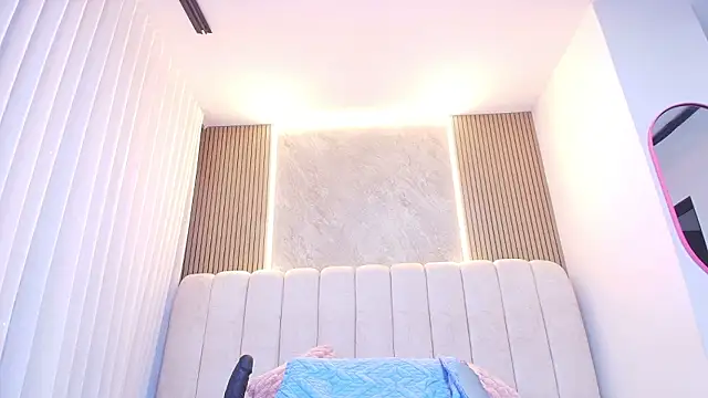 Snapshot of kata_hazel chatting on March 25, 7:20 pm kata hazel online show from March 25, 7:20 pm