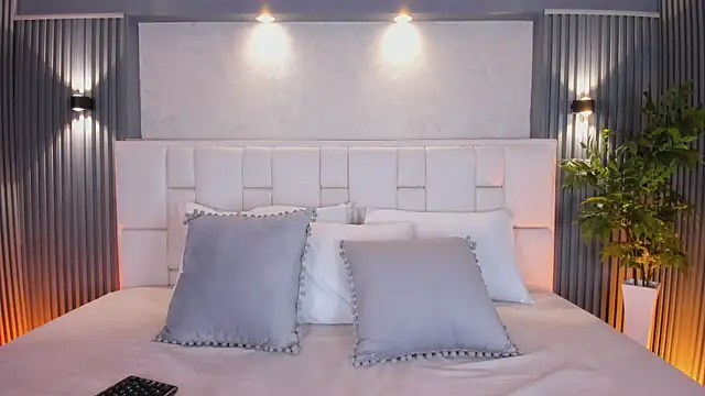 Alyssa Houston online show from July 18, 8:23 pm