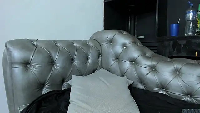 Snapshot of HeellBoy_ chatting on November 2, 7:55 am HeellBoy online show from November 2, 7:55 am