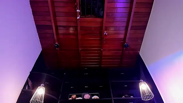 Snapshot of HeellBoy_ chatting on November 22, 4:00 am HeellBoy online show from November 22, 4:00 am