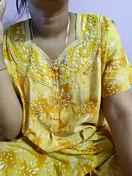 Snapshot of samitasharma chatting on December 21, 12:27 pm samitasharma online show from December 21, 12:27 pm