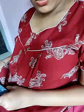Snapshot of samitasharma chatting on December 25, 6:41 am samitasharma online show from December 25, 6:41 am